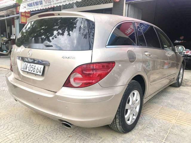 Mercedes-Benz R class 2006 - Bán Mercedes đời 2006, màu vàng, Đk 2007