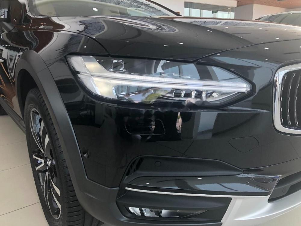 Volvo V90 Cross County T6 AWD 2018 - Bán Volvo V90 Cross County T6 AWD sản xuất năm 2018, màu đen sang trọng đẳng cấp