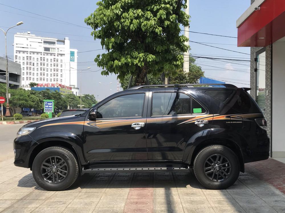 Toyota Fortuner 2016 - Bán Fortuner đời 2017 mới chạy