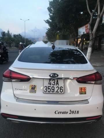 Kia Cerato 2018 - Cần bán gấp Kia Cerato sản xuất năm 2018, màu trắng