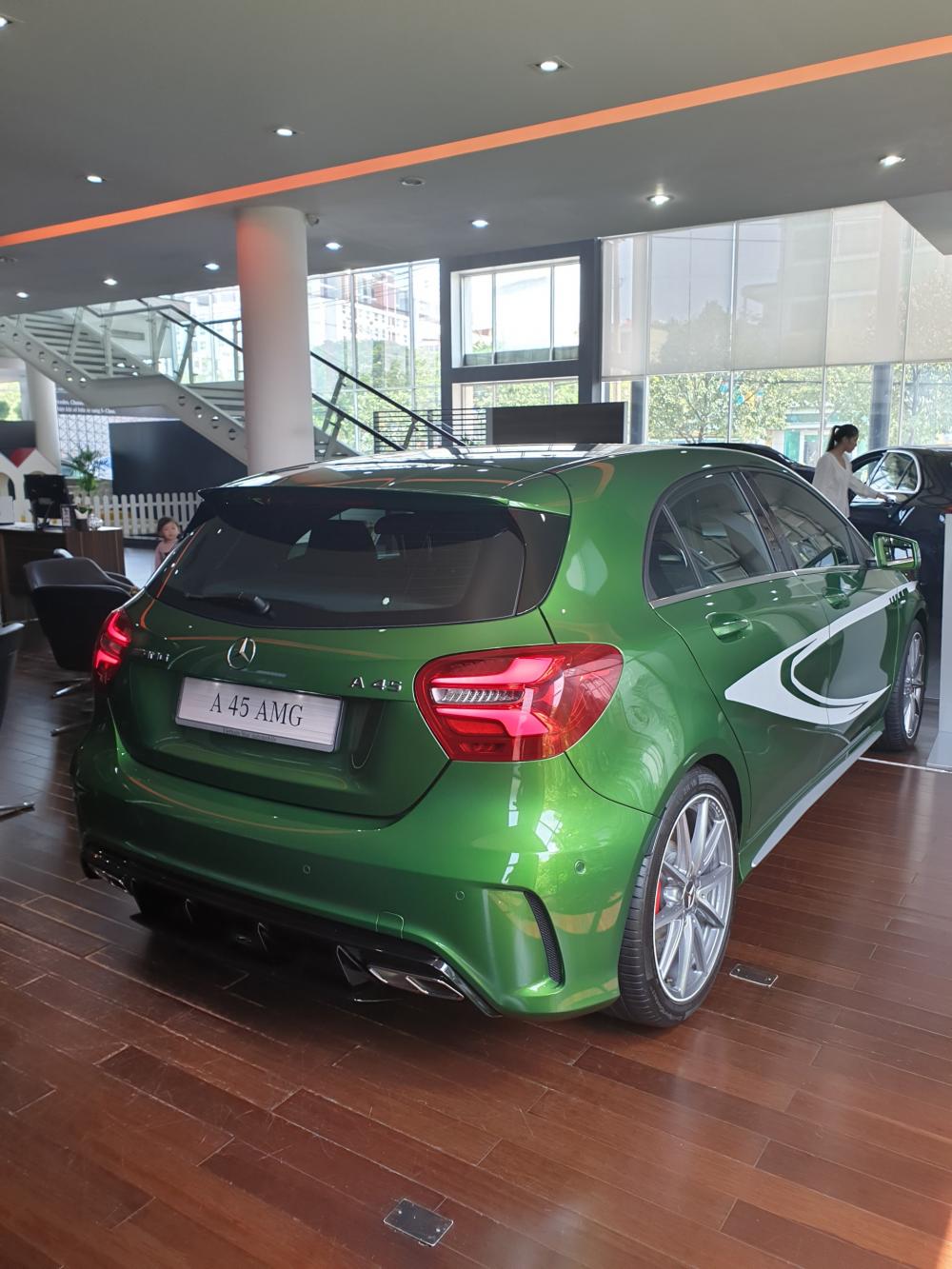 Mercedes-Benz A class AMG A45 2018 - Bán xe Mercedes AMG A45 một chiếc duy nhất, hàng độc tại Việt Nam