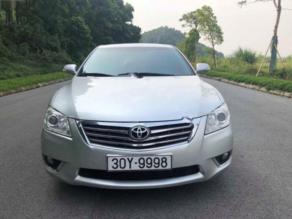 Toyota Camry 2.4G 2010 - Bán Toyota Camry 2.4G đời 2010, màu bạc, giá chỉ 655 triệu