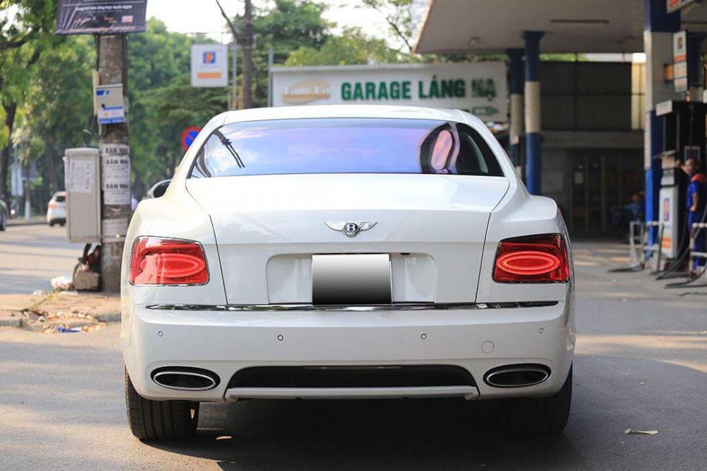 Bentley Mulsanne Bentley Flying Spur 6.0 W12 2013 - Bentley Flying Spur 6.0 W12 đời 2013, màu kem (be), xe nhập