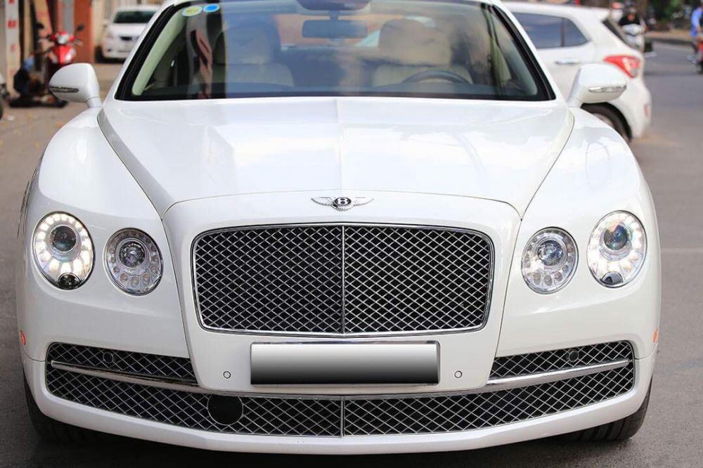 Bentley Mulsanne Bentley Flying Spur 6.0 W12 2013 - Bentley Flying Spur 6.0 W12 đời 2013, màu kem (be), xe nhập