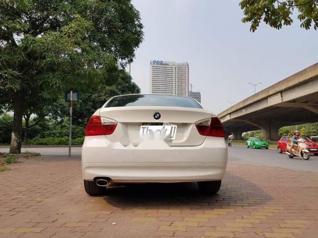 BMW 3 Series  320i 2008 - Cần bán lại xe BMW 320i sản xuất 2008, màu trắng, nhập khẩu nguyên chiếc