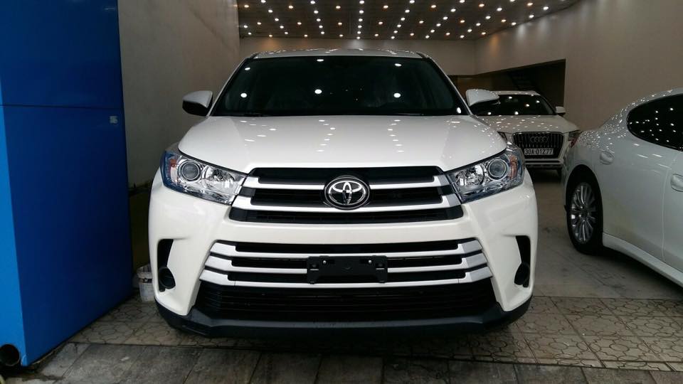 Toyota Highlander 2018 - Cần bán Toyota Highlander LE nhập Mỹ, mới 100%