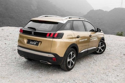 Peugeot 3008 2018 - Bán ô tô Peugeot 3008 năm sản xuất 2018, màu nâu