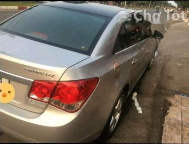 Chevrolet Cruze  LTZ   2012 - Bán Chevrolet Cruze LTZ năm 2012, màu bạc ít sử dụng