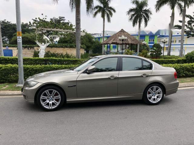 BMW 3 Series  320i   2009 - Bán BMW 320i đời 2009, màu bạc, xe nhập, giá 480tr