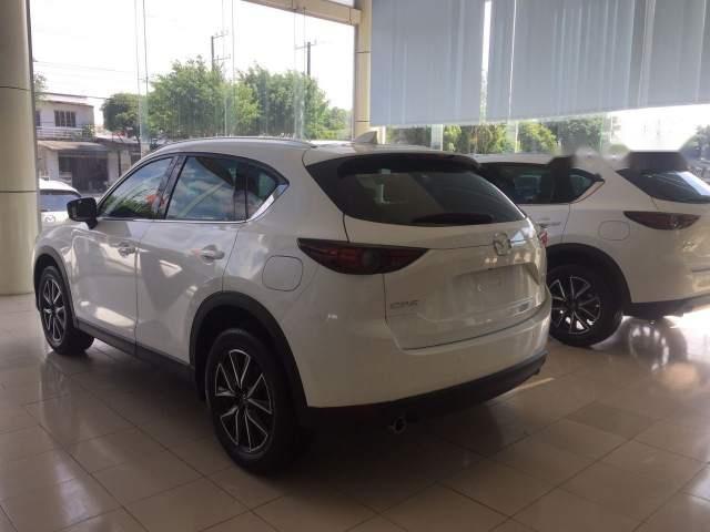 Mazda CX 5   2018 - Cần bán xe Mazda CX 5 đời 2018, màu trắng, giá 899tr