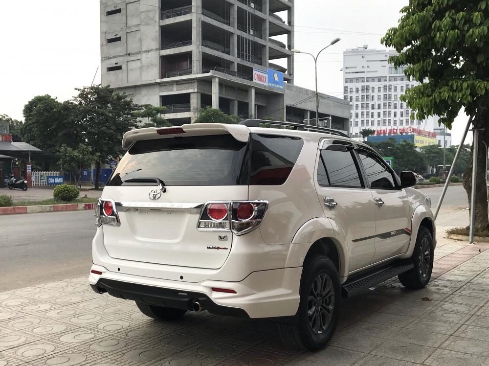 Toyota Fortuner Sportivo 2016 - Bán Fortuner Sportivo trắng ngọc trai như mới