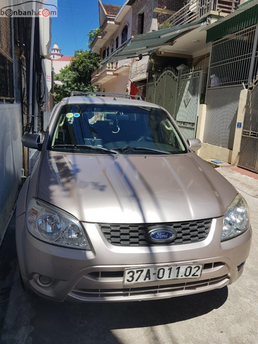 Ford Escape  2.3 AT 2011 - Cần bán Ford Escape 2.3 AT 2011, màu phấn hồng, giá 400tr