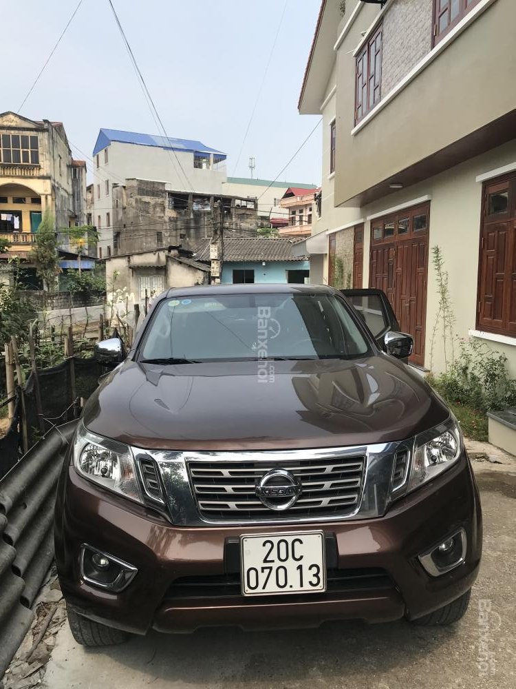 Nissan Navara  NP300 2015 - Bán xe Nissan Navara SL năm 2015, màu nâu, xe nhập