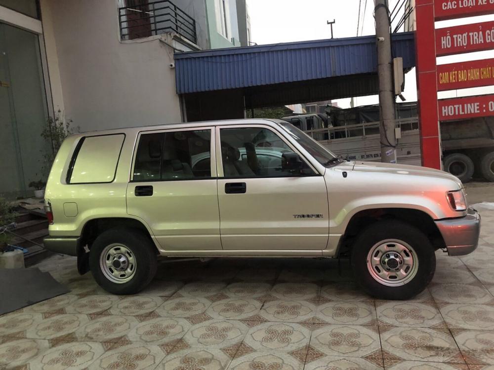 Isuzu Trooper 2003 - Bán xe Isuzu Trooper năm 2003 màu kem, 180 triệu nhập khẩu