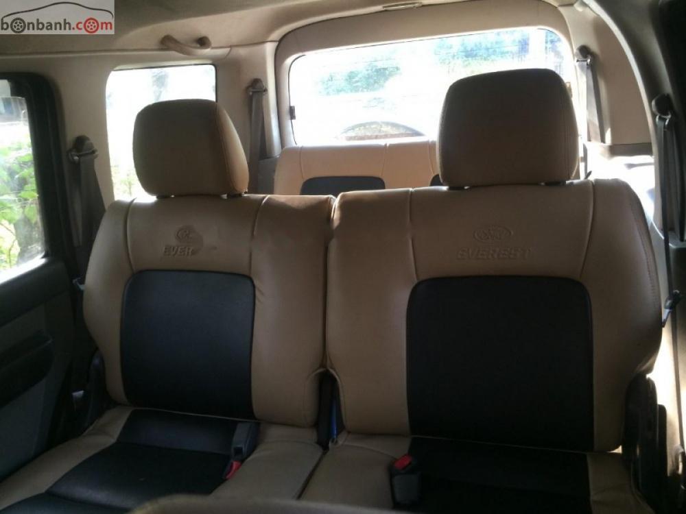 Ford Everest 2.5L 4x2 MT 2006 - Bán Ford Everest 2.5L 4x2 MT đời 2006, màu bạc chính chủ