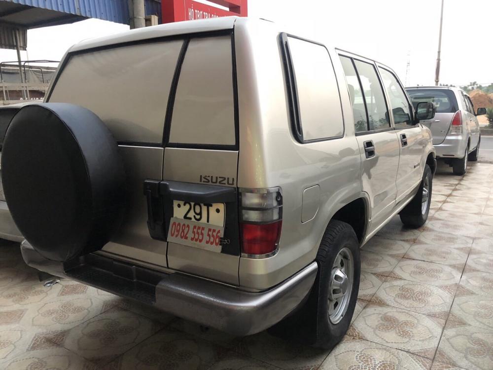 Isuzu Trooper 2003 - Bán xe Isuzu Trooper năm 2003 màu kem, 180 triệu nhập khẩu