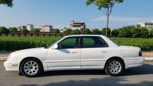 Hyundai Grandeur   3.0 AT  1995 - Bán Hyundai Grandeur 3.0 AT 1995, màu trắng số tự động, 68 triệu