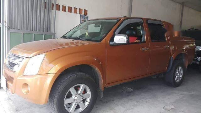 Isuzu Dmax  3.0 4X4MT 2010 - Cần bán gấp Isuzu Dmax năm sản xuất 2010 xe nhập, màu cam