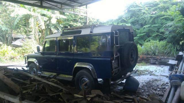 LandRover Defender  MT 1995 - Bán xe Land Rover Defender 110 số sàn, máy dầu