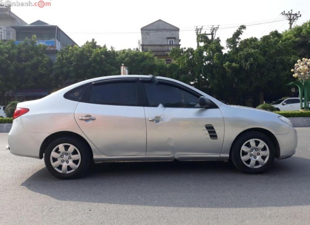 Hyundai Elantra 1.6 MT 2008 - Xe Hyundai Elantra 1.6 MT năm sản xuất 2008, màu bạc 