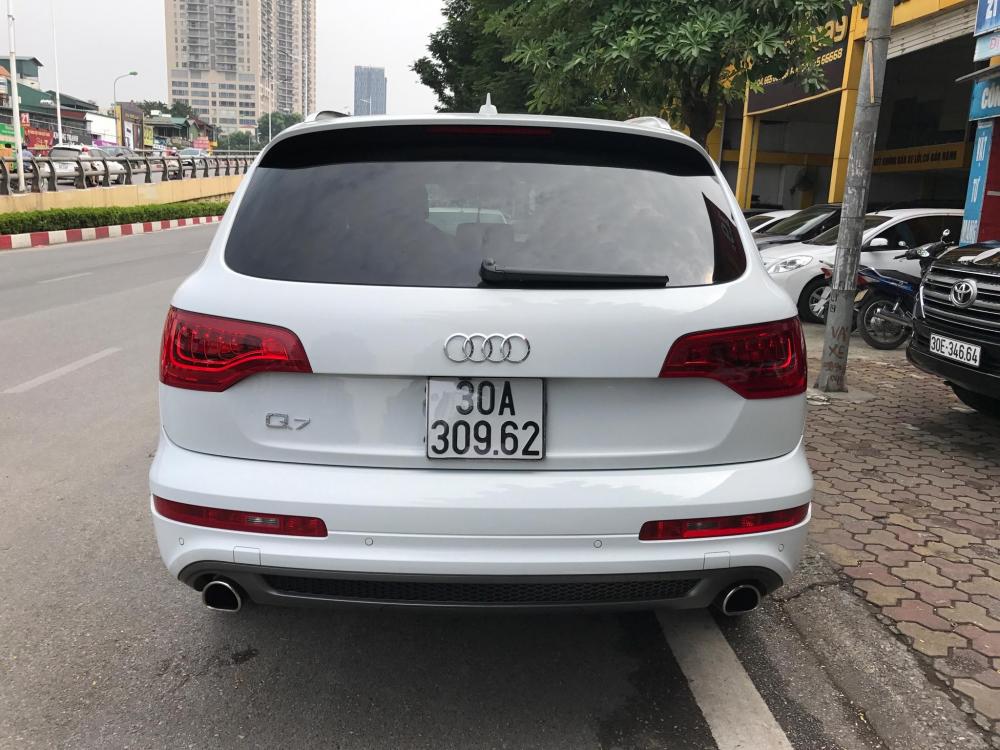 Audi Q7 2014 - Cần bán gấp Audi Q7, xe cực chất giá hấp dẫn