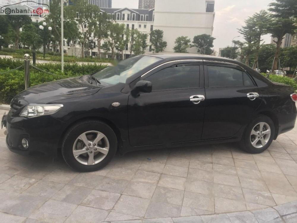 Toyota Corolla altis G 2010 - Cần bán gấp Toyota Corolla altis G năm sản xuất 2010, màu đen, xe nhập  