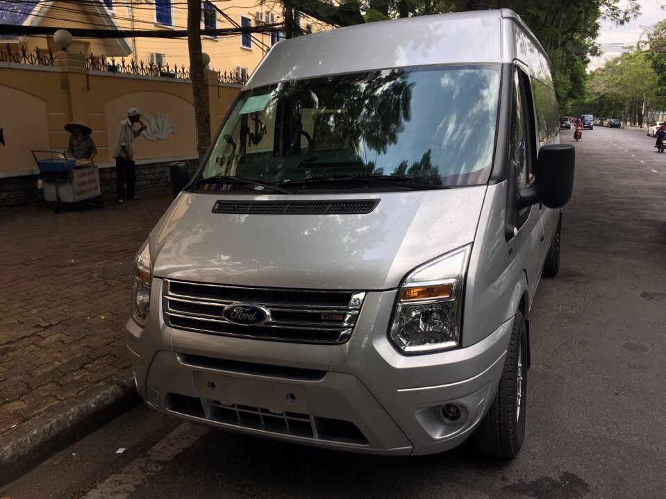 Ford Transit 2018 - Ford Transit bản Luxury, SVP, Mid, giá chỉ từ 810 triệu + gói km phụ kiện hấp dẫn, Mr. Nam 0934224438