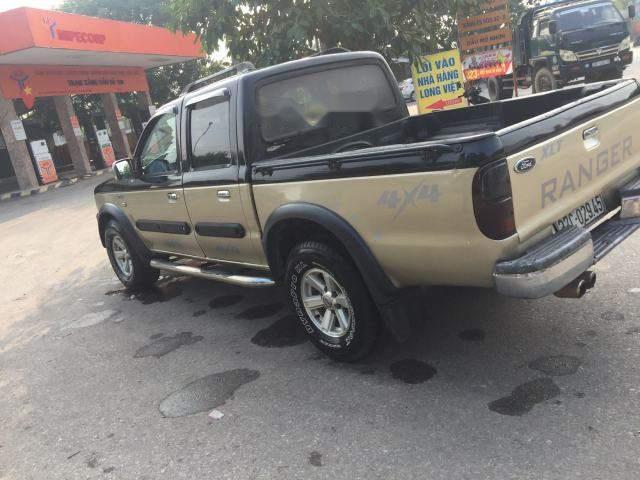 Ford Ranger XLT 2005 - Cần bán xe Ford Ranger XLT đời 2005, màu đen xe gia đình