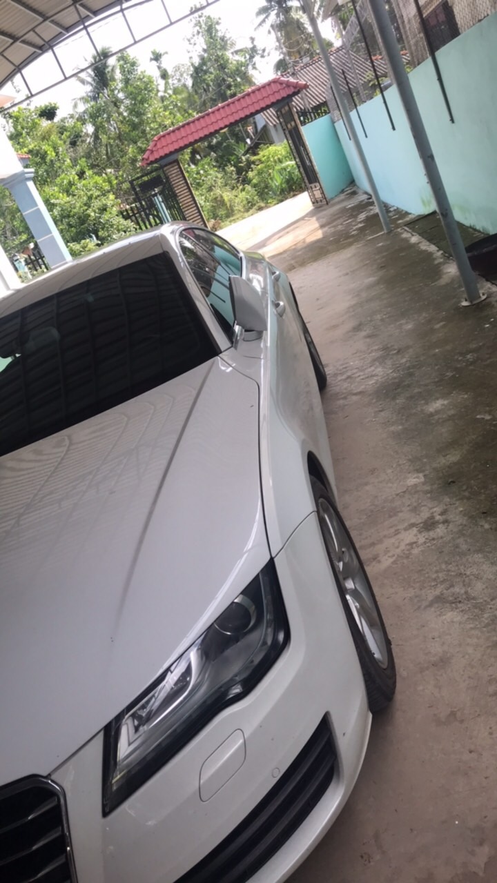 Audi A7 2011 - Cần bán xe Audi A7 đời 2012, màu trắng, xe nhập khẩu