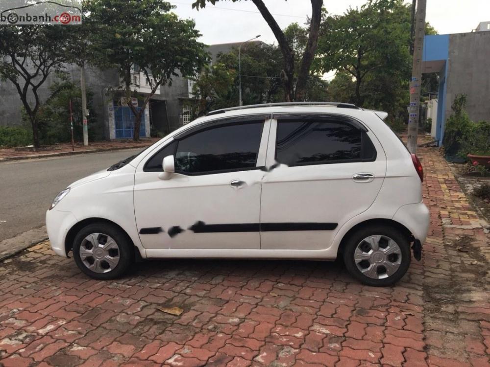 Chevrolet Spark At 2009 - Cần bán lại xe Chevrolet Spark AT 2009, màu trắng chính chủ, giá tốt