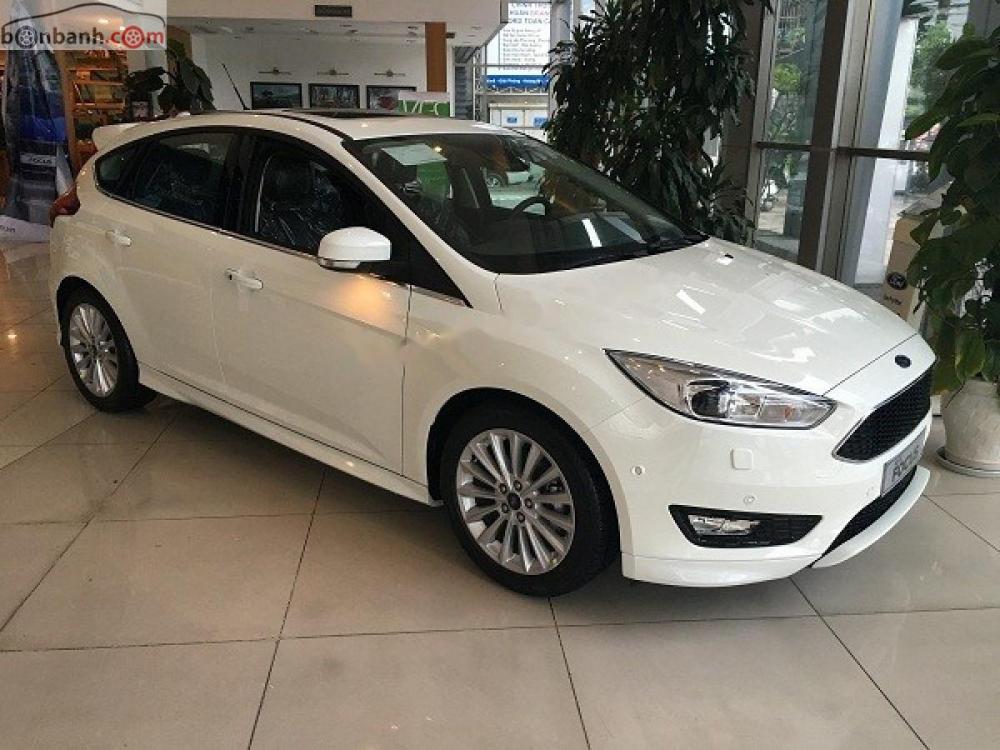 Ford Focus Sport 1.5L 2018 - Bán Ford Focus Sport 1.5L sản xuất 2018, màu trắng