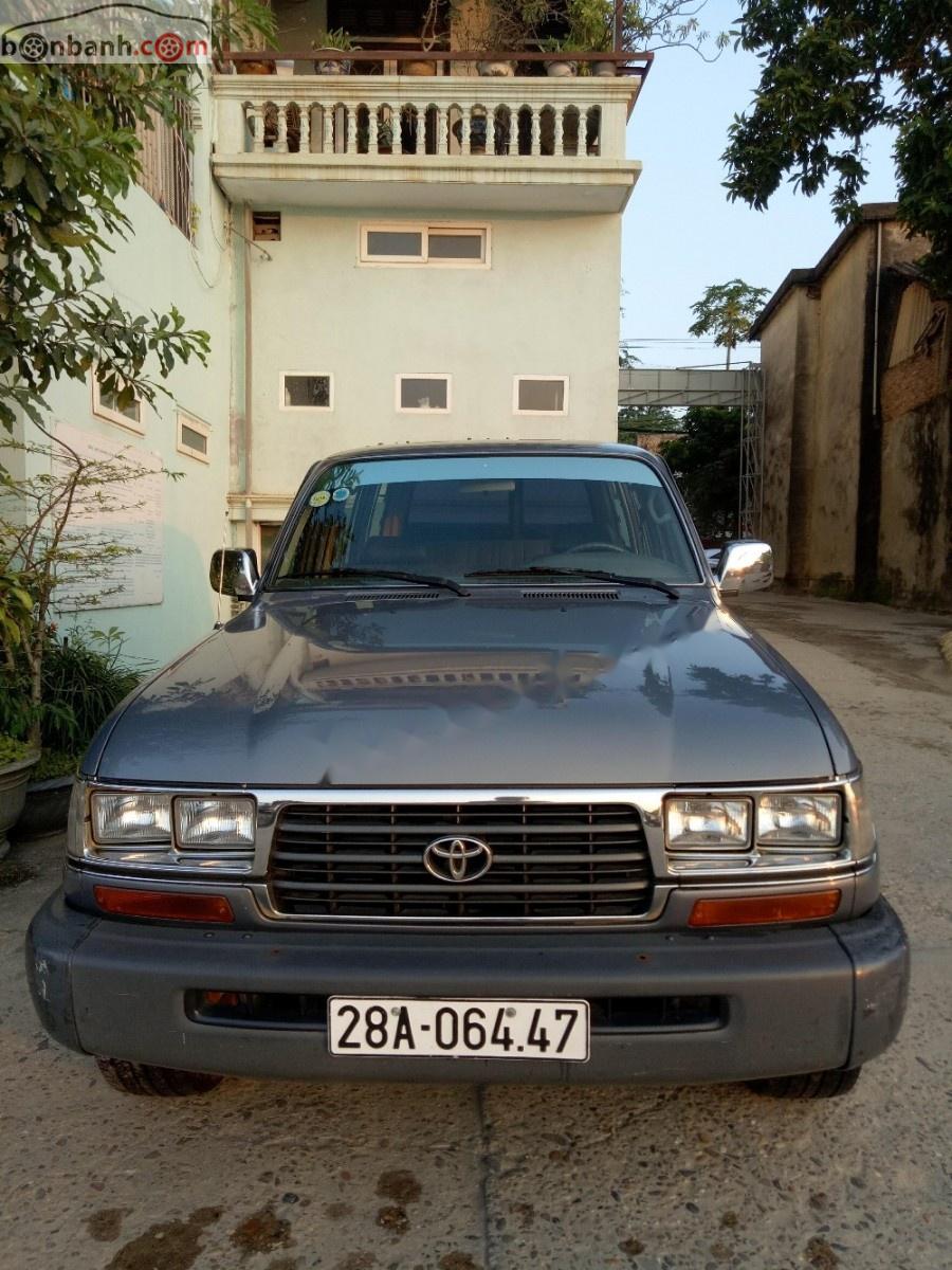 Toyota Land Cruiser 1997 - Chính chủ bán Toyota Land Cruiser năm 1997, màu xám, nhập khẩu
