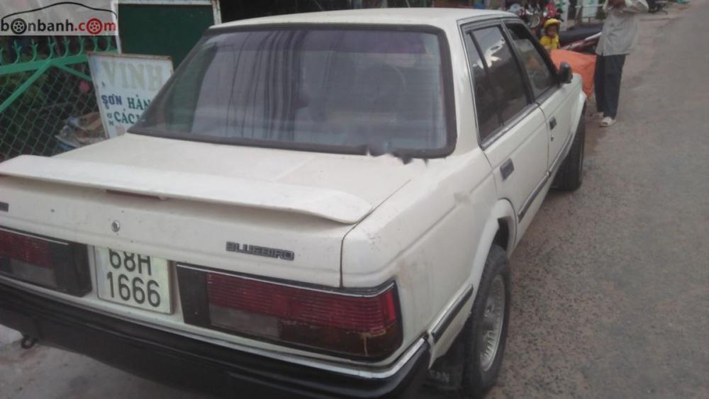 Nissan Bluebird 1984 - Cần bán xe Nissan Bluebird đời 1984, màu trắng, nhập khẩu nguyên chiếc