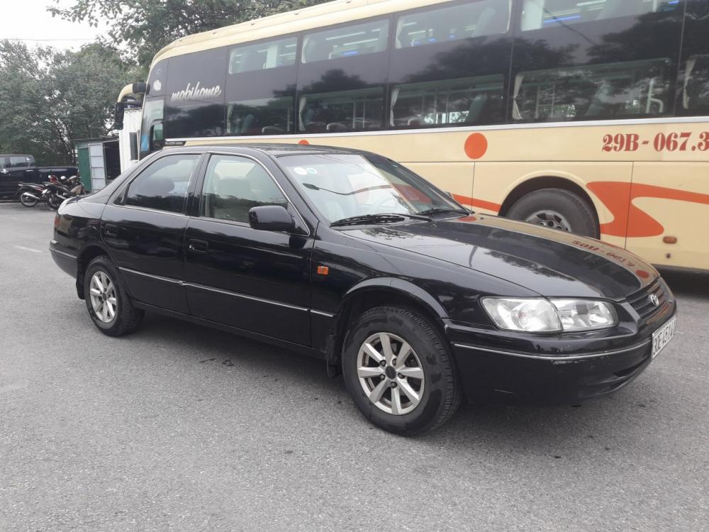 Toyota Camry XLI 2000 - Bán Toyota Camry XLI năm sản xuất 2000, màu đen