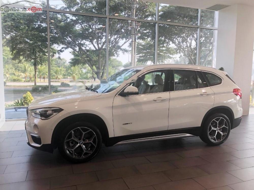 BMW X1 sDriver18i 2018 - Bán BMW X1 sDriver18i đời 2018, màu trắng, xe nhập