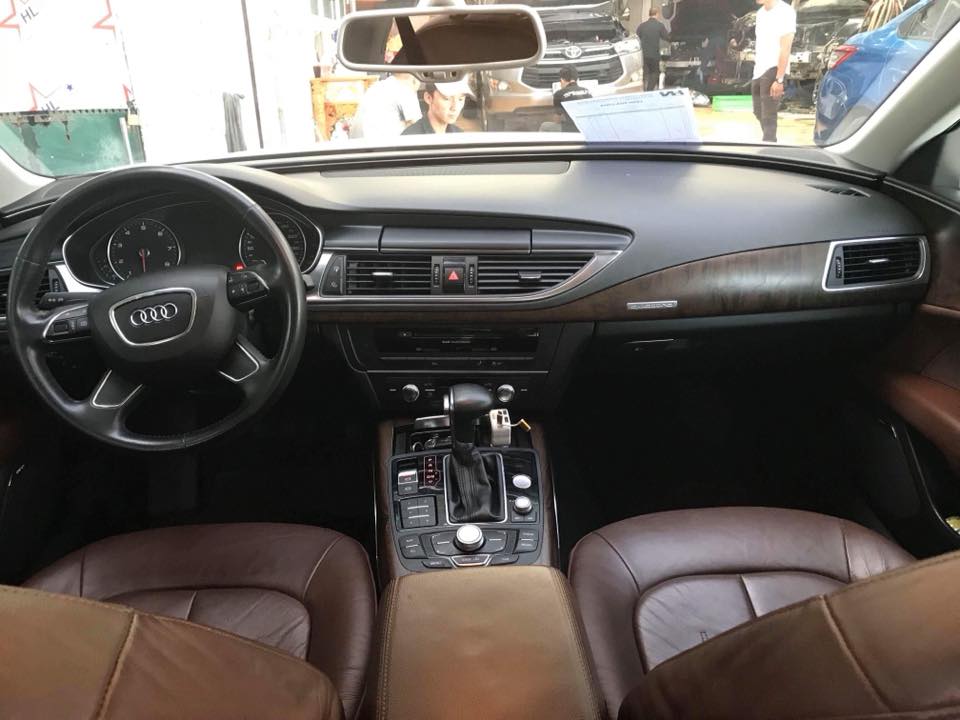 Audi A7 G 2011 - Cần bán xe Audi A7 2011, màu trắng, nhập Đức