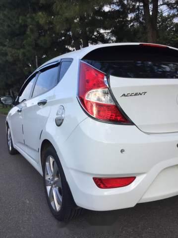 Hyundai Accent    2014 - Bán ô tô Hyundai Accent năm sản xuất 2014, màu trắng chính chủ, giá 458tr