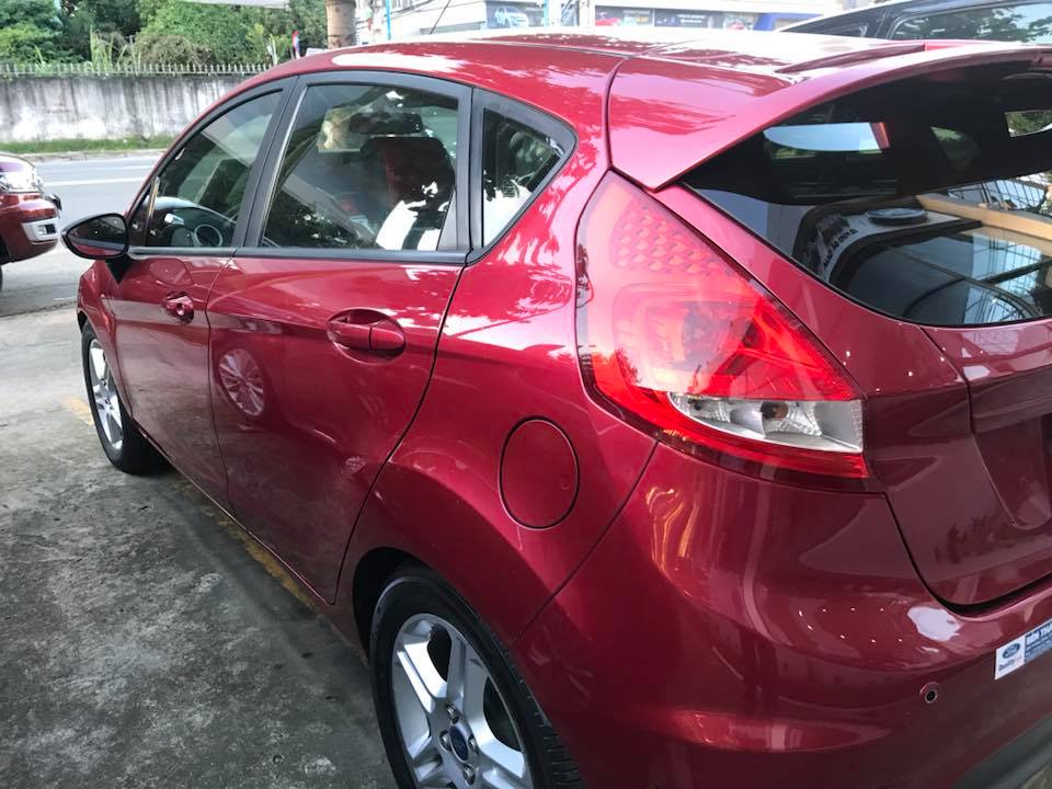 Ford Fiesta 2012 - Bán xe Ford Fiesta năm sản xuất 2012, màu đỏ, giá thỏa thuận, hotline: 090.12678.55