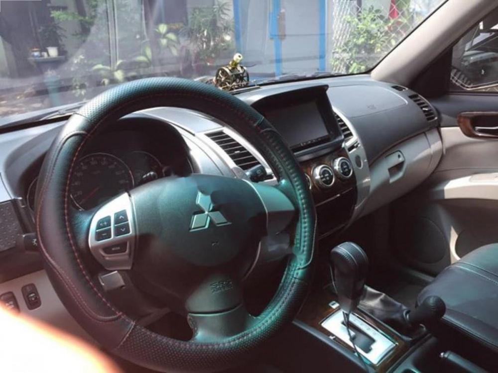 Mitsubishi Pajero Sport G 4x4 AT 2015 - Cần bán xe Mitsubishi Pajero Sport G 4x4 AT sản xuất 2015