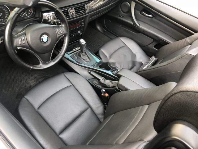 BMW 3 Series 325i 2009 - Bán BMW 3 Series 325i sản xuất năm 2009, màu trắng, xe nhập như mới