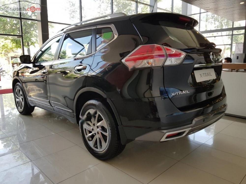 Nissan X trail V Series 2.5 SV Luxury 4WD 2018 - Bán Nissan X trail V Series 2.5 SV Luxury 4WD sản xuất 2018, màu đen