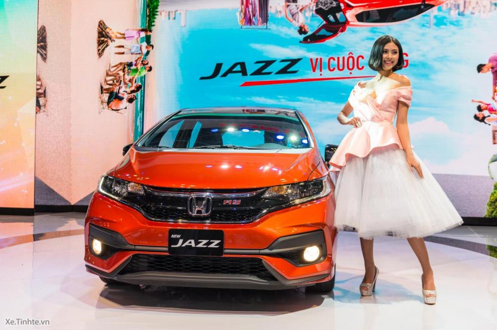 Honda Jazz RS 2018 - Bán Honda Jazz 2018 1.5RS - Xe đẹp dành cho phái đẹp - Khuyến mãi cực khủng - Đủ màu - Giao hàng ngay