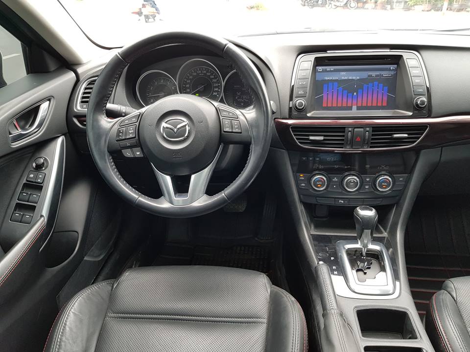 Mazda 6 2.0 2015 - Bán Mazda 6 2.0 full đồ 2015, màu trắng, biển thành phố