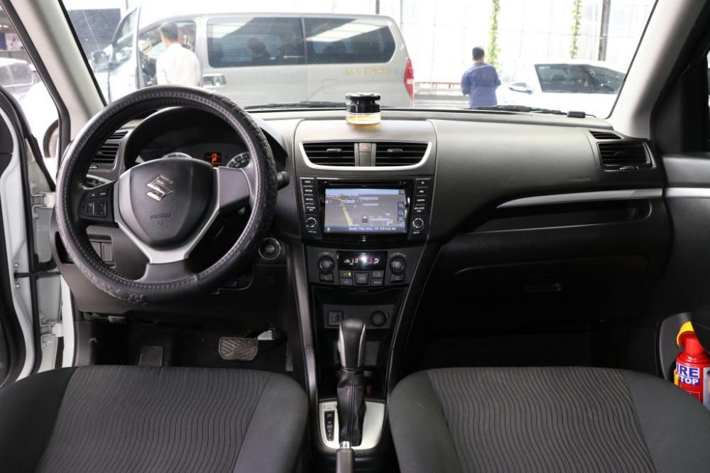 Suzuki Swift 1.4AT 2016 - Cần bán Suzuki Swift 1.4AT năm sản xuất 2016, màu trắng, giá chỉ 486 triệu