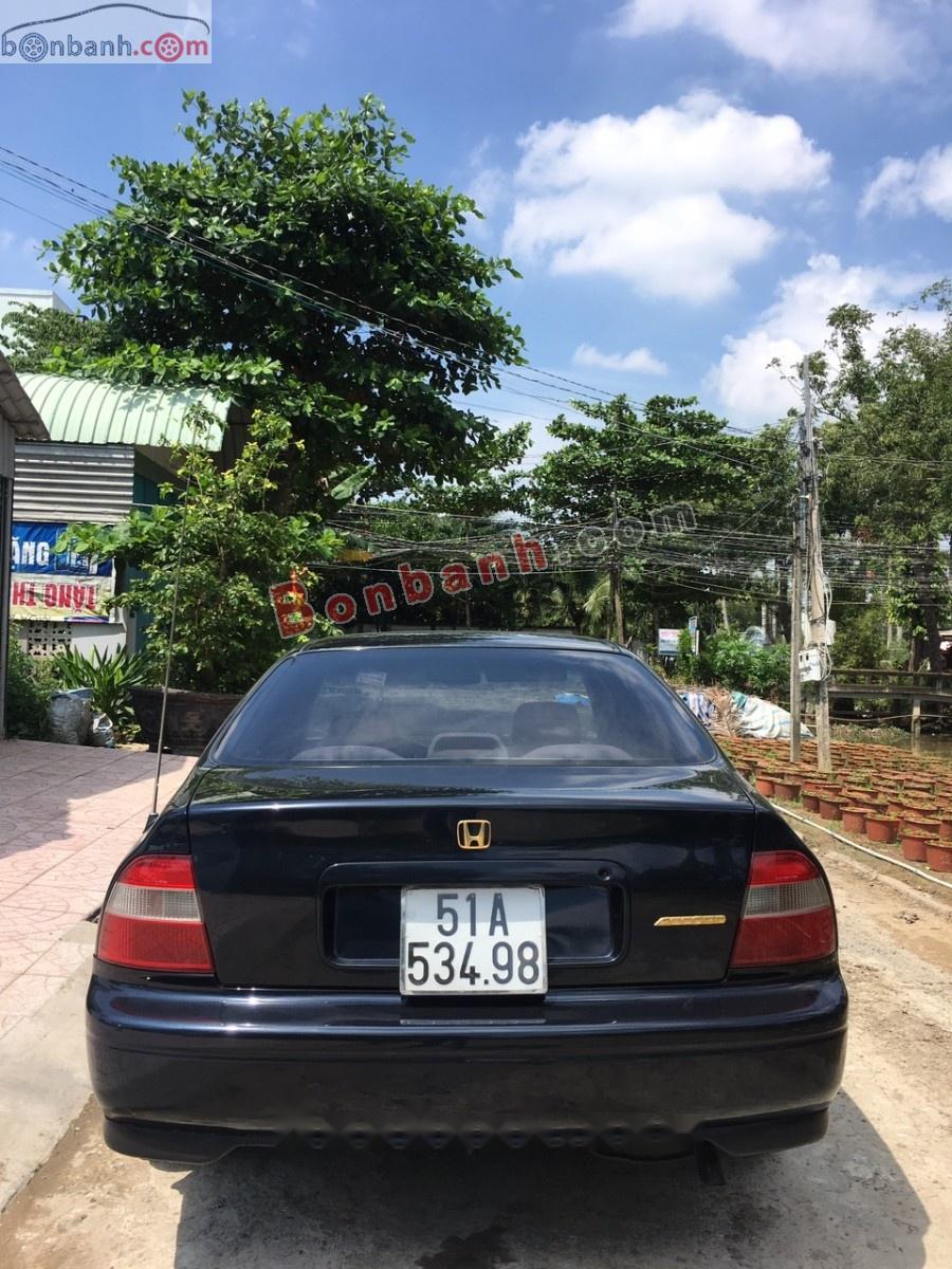 Honda Accord 1994 - Bán Accord cuối 1994, form 1995, hàng nhập nguyên chiếc, có túi khí, đăng ký lăn bánh lần đầu 2009