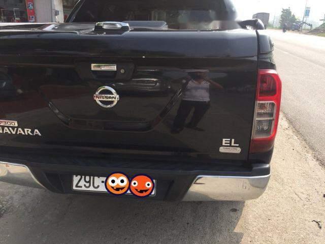 Nissan Navara   EL 2.5AT 2016 - Cần bán xe Nissan Navara EL 2.5AT sản xuất năm 2016, màu đen chính chủ