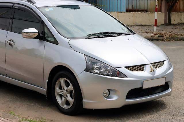 Mitsubishi Grandis E 2007 - Cần bán xe Mitsubishi Grandis E sản xuất 2007, màu bạc chính chủ giá cạnh tranh