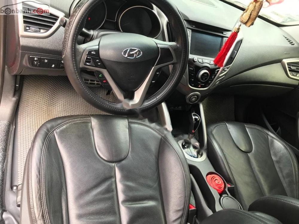 Hyundai Veloster   2012 - Bán Hyundai Veloster năm sản xuất 2011, Đk 2012