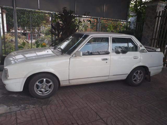Toyota Corolla 1986 - Bán Toyota Corolla đời 1986, màu trắng