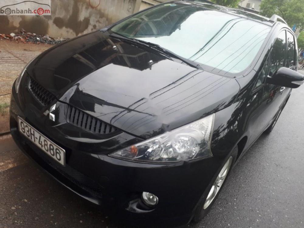 Mitsubishi Grandis 2.4 AT 2005 - Bán Mitsubishi Gradis sản xuất 2005 - 7 chỗ ngồi, số tự động, xe đẹp hoàn hảo